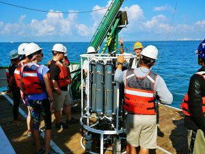 Florida Event Response Funding Helps Jump-Start Citizen Science Monitoring for Red Tide and Hypoxia